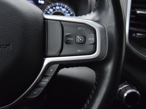 Used 2023 RAM 1500 Big Horn AWD/4WD image 38