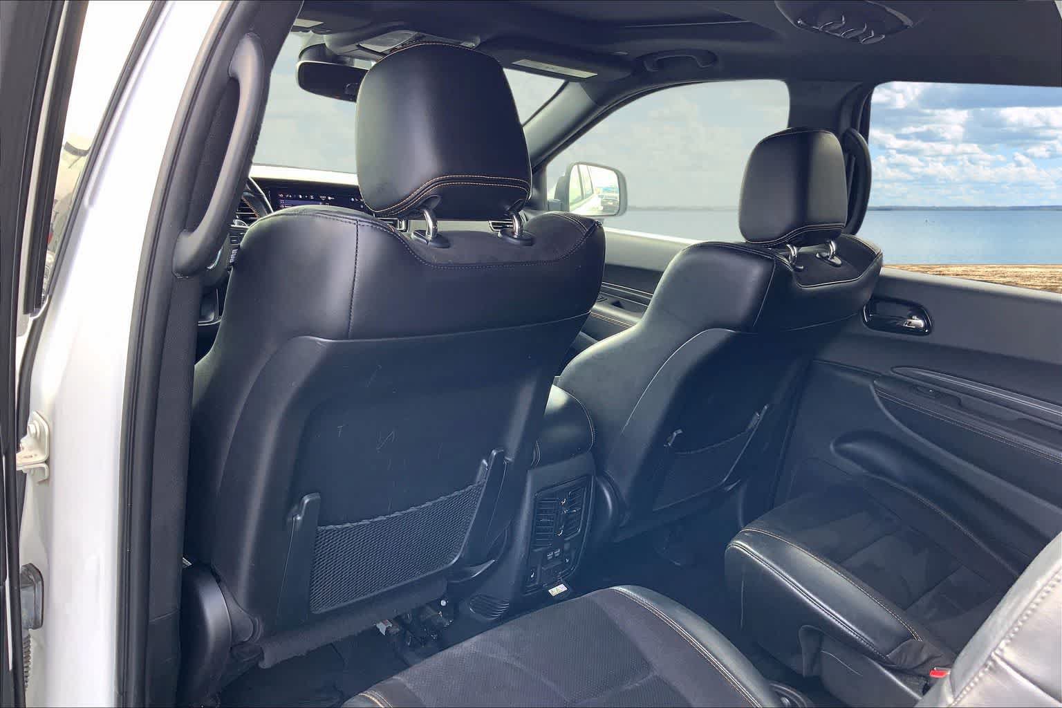 Used 2022 Dodge Durango R/T w/ Quick Order Package 22F AWD/4WD image 12