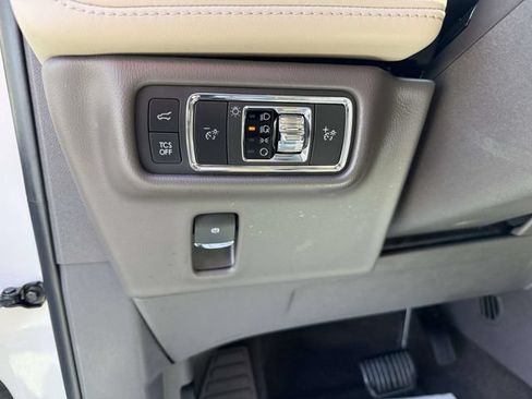 Used 2022 Lincoln Nautilus Reserve AWD/4WD image 21