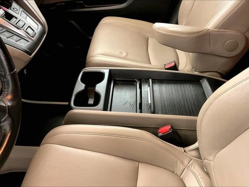Used 2023 Honda Odyssey EX-L image 17