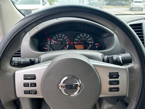 Used 2013 Nissan Frontier SV w/ SV Value Truck Pkg RWD image 21