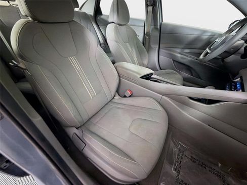 Certified 2022 Hyundai Elantra SEL w/ Convenience + Premium Package FWD image 26