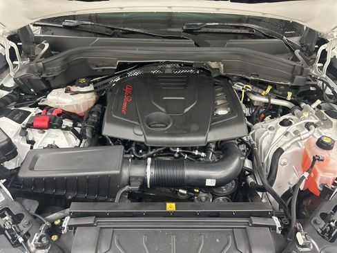 Used 2023 Alfa Romeo Stelvio Ti w/ Active Assist Plus Package image 32