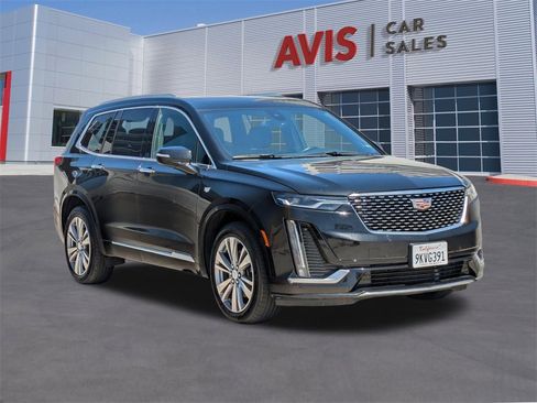 Used 2024 Cadillac XT6 Premium Luxury image 3