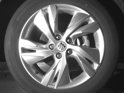 Used 2025 Buick Encore GX Preferred AWD/4WD image 13