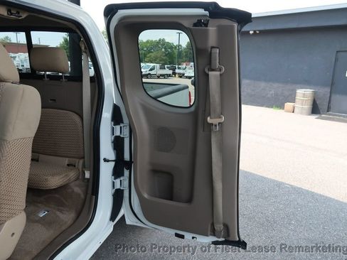 Used 2016 Nissan Frontier SV RWD image 17