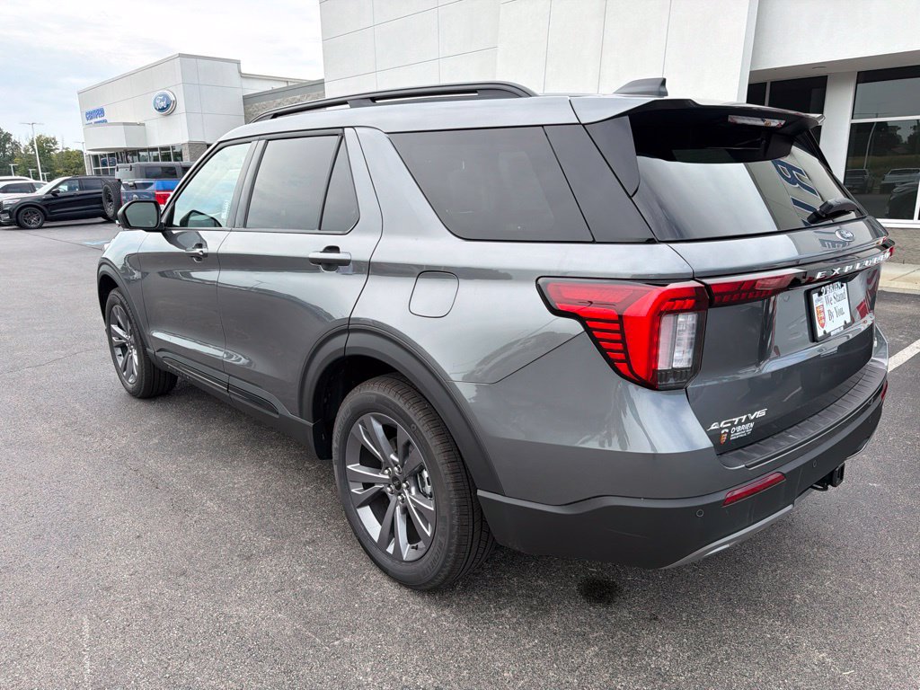 New 2026 Ford Explorer Active w/ Active Comfort Package AWD/4WD image 3