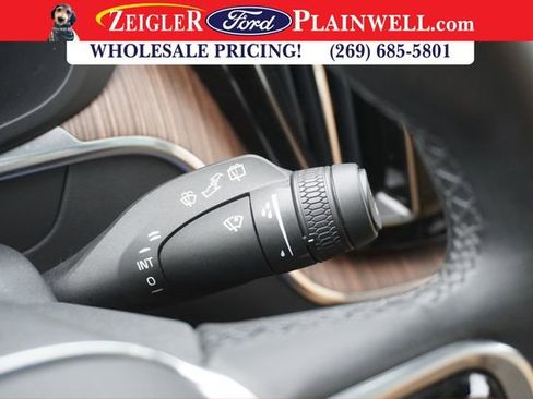 Used 2023 Volvo XC60 B5 Ultimate image 29