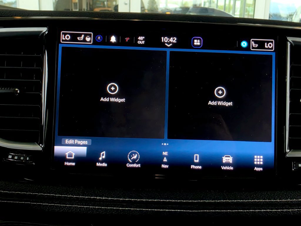 Used 2023 Chrysler Pacifica Limited FWD image 54