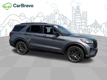 Used 2025 Ford Explorer ST-Line w/ ST-Line Street Pack