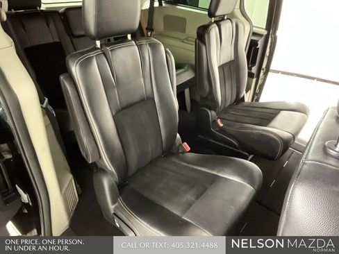 Used 2018 Dodge Grand Caravan SXT FWD image 28