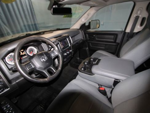 Used 2017 RAM 3500 Tradesman w/ Chrome Appearance Group image 2