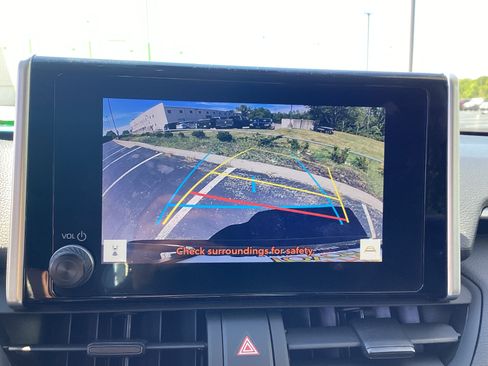 Certified 2025 Toyota RAV4 XLE AWD/4WD image 4