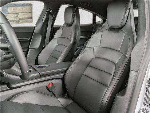 New 2026 Porsche Taycan image 5