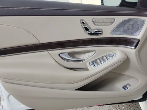Used 2020 Mercedes-Benz S 560 Sedan image 22