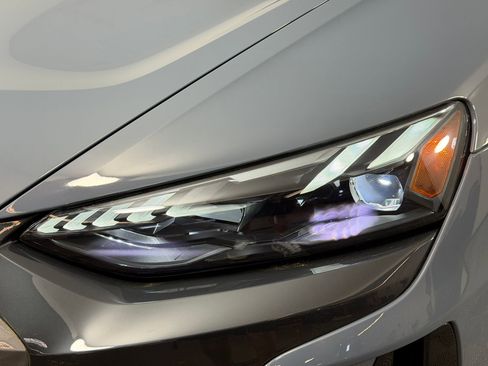 Used 2022 Audi e-tron GT Premium Plus image 11