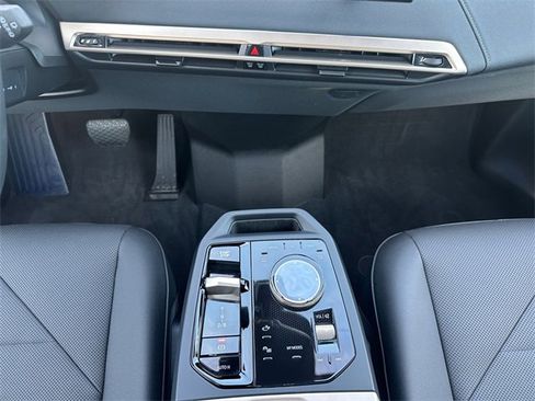 Certified 2025 BMW iX xDrive50 image 11