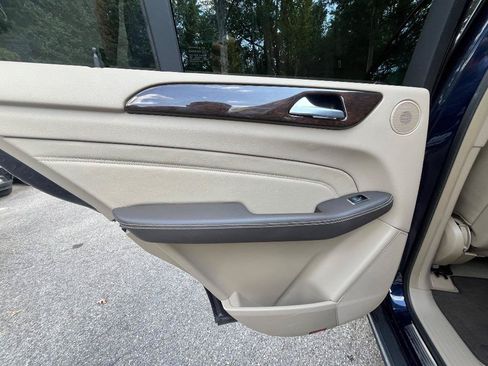 Used 2013 Mercedes-Benz ML 350 4MATIC image 32