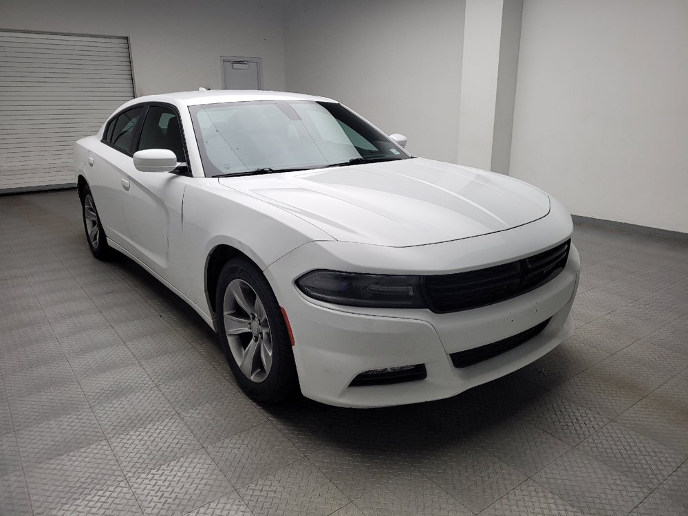 Used 2016 Dodge Charger SXT RWD image 13