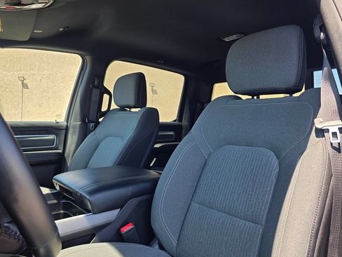 Used 2022 RAM 1500 Big Horn AWD/4WD image 17