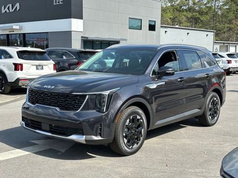 New 2026 Kia Sorento S image 7