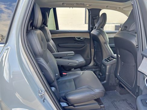 Used 2025 Volvo XC90 T8 Ultra w/ Protection Package Premier AWD/4WD image 48
