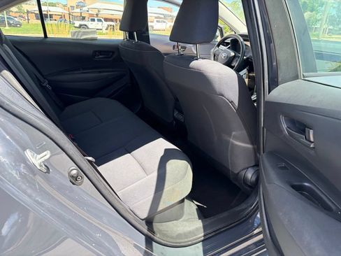 Used 2025 Toyota Corolla LE FWD image 19