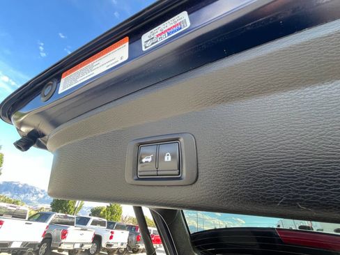 Used 2022 Mitsubishi Outlander SE image 19