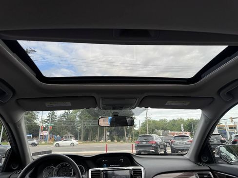 Used 2017 Honda Accord EX image 11