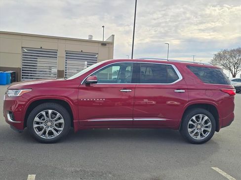 Used 2020 Chevrolet Traverse Premier image 6
