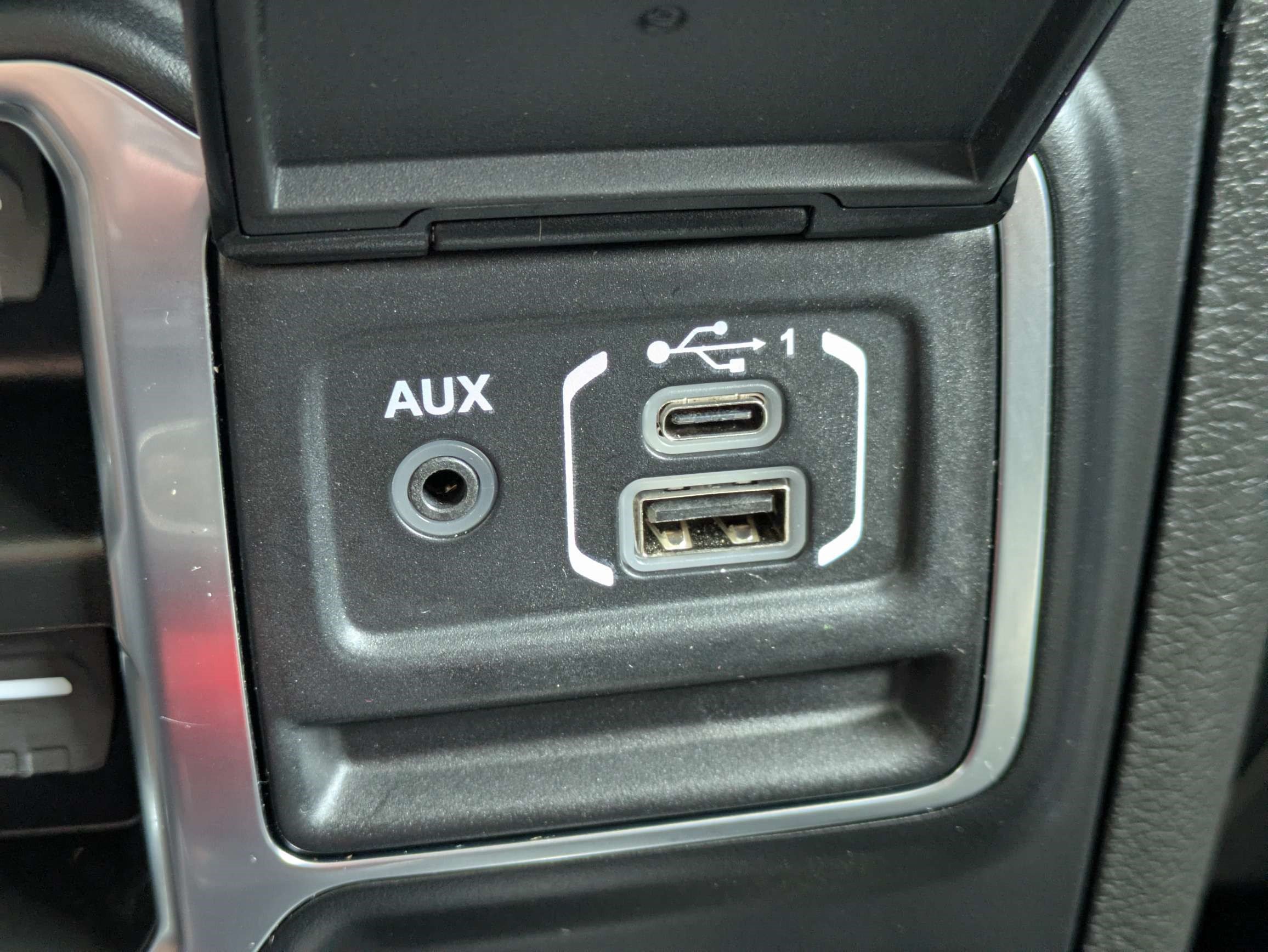 Used 2023 Jeep Wrangler Unlimited Rubicon 4xe w/ Cold Weather Group AWD/4WD image 20