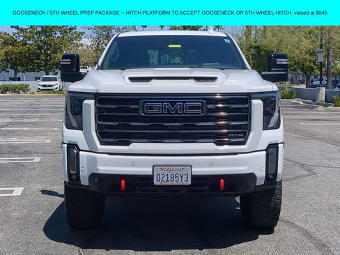 Used 2024 GMC Sierra 2500 AT4 w/ AT4 Premium Plus Package AWD/4WD image 12