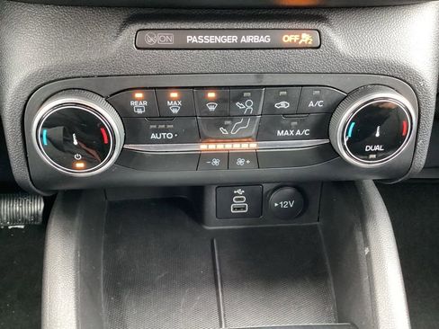 Used 2025 Ford Escape ST-Line image 23