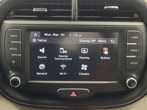 Used 2025 Kia Soul LX image 25