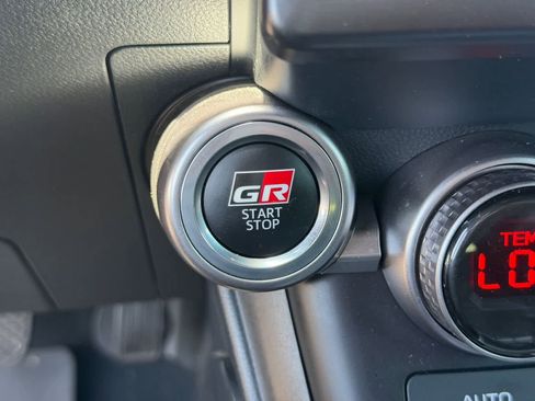 Used 2024 Toyota GR86 RWD image 17