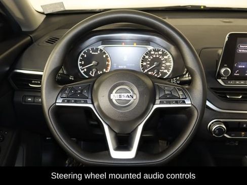 Used 2022 Nissan Altima 2.5 SV FWD image 7