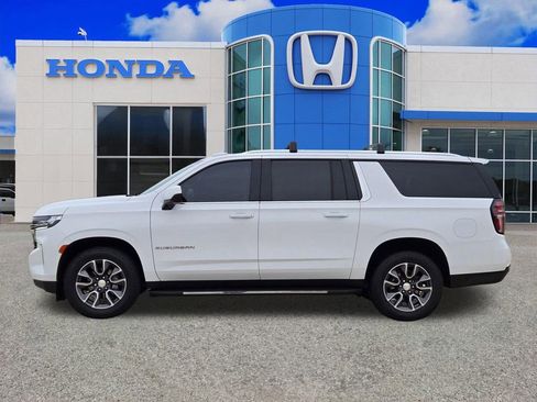 Used 2021 Chevrolet Suburban LS w/ Driver Alert Package AWD/4WD image 6