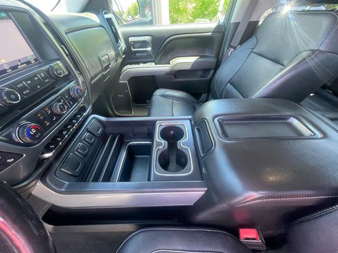 Used 2015 Chevrolet Silverado 1500 LTZ Z71 w/ LTZ Plus Package AWD/4WD image 17