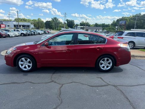 Used 2009 Nissan Altima 2.5 SL w/ Technology Pkg FWD image 4