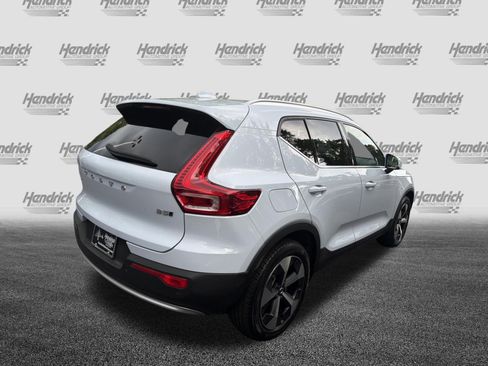 Certified 2024 Volvo XC40 B5 Core w/ Protection Package Premier AWD/4WD image 10