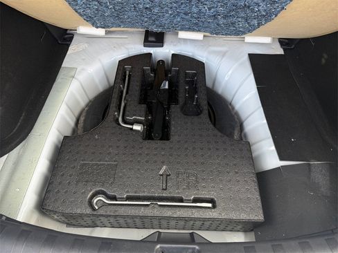 Used 2023 Nissan Kicks S image 30