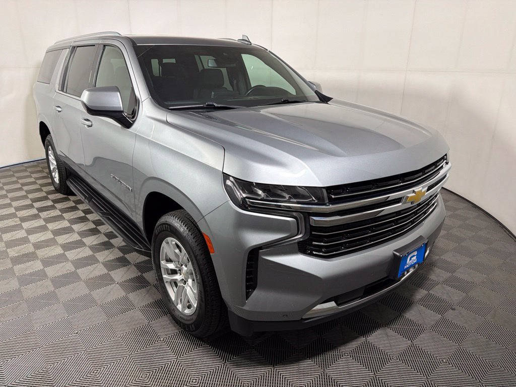 Used 2024 Chevrolet Suburban LT AWD/4WD image 1