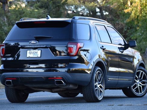 Used 2016 Ford Explorer Sport w/ Equipment Group 401A AWD/4WD image 5
