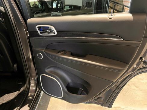 Used 2021 Jeep Grand Cherokee Summit w/ Platinum Series Group image 27