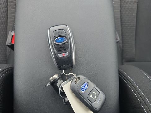 Used 2025 Subaru Outback Premium image 12