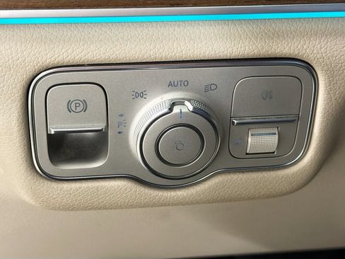 Certified 2021 Mercedes-Benz GLE 350 4MATIC image 11
