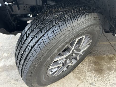 Used 2025 Jeep Wrangler Sahara w/ Safety Group image 9