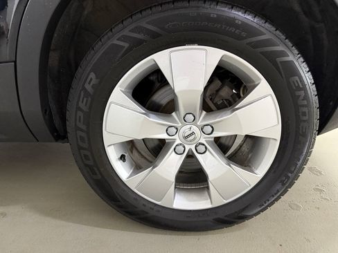 Used 2022 Volvo XC40 T5 Momentum AWD/4WD image 30
