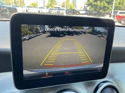 Used 2019 Mercedes-Benz GLA 250 4MATIC image 16