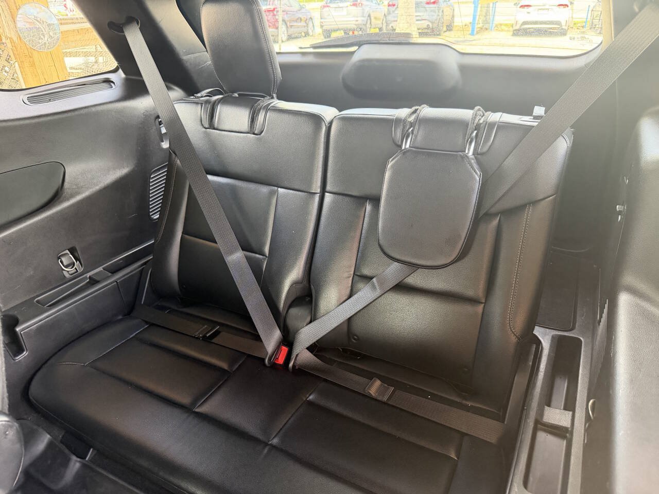Used 2020 Ford Explorer XLT w/ Equipment Group 202A RWD image 23
